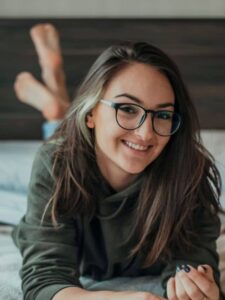 ऐसे रखें आंखों का ख्याल 45 के बाद भी नहीं पड़ेगी चश्मे की जरुरत। eyes care tips (3)