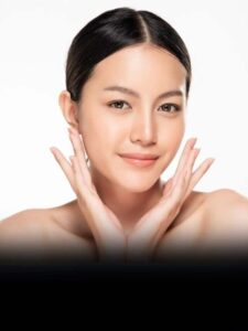 कोरियन जैसी ग्लासी स्किन पाने के लिए, आजमाइए यह korean skin care tips (6)
