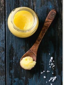 खाली पेट घी खाने के बेशुमार असरदार फायदे, जानिए कैसे सेवन करे। Ghee Benefits (5)